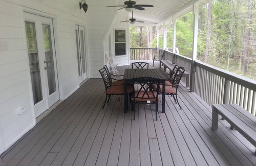 Stone Mountain Casa | Gated- 5BR / 4. 5BA House - Lugar disponible. Internet y parrilla