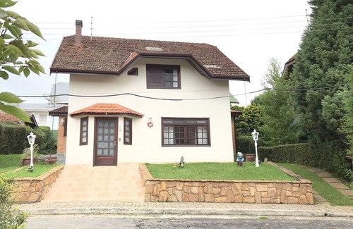 Centro Casa | Casa: Conjunto Cerrado, 5 Suites, Seguridad 24 horas, Chimenea, Barbacoa