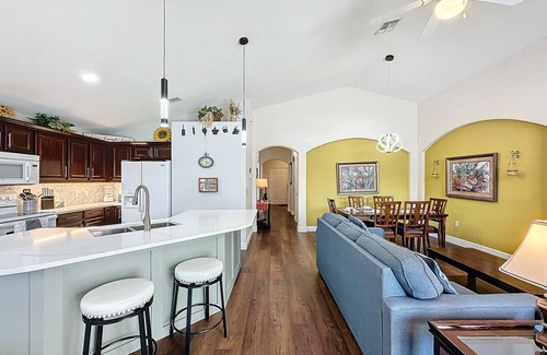 Highgate Park Villa | ⭐ ⭐ Gated Community | Modern | 4 Bed | 3 Bath | South Facing Large Pool Deck ⭐⭐