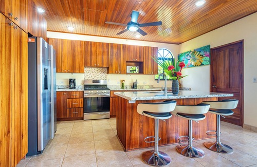 Barrio Las Playitas Casa | Gated Community-Privacy, Ocean Views-pool-Ojochal-sleep 9