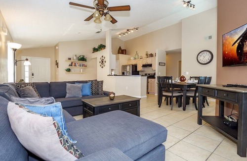 Westridge Casa | Gated Community Westridge! 4 bedrooms, 3 bathrooms and private pool. Free WIFI