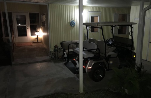 Wildwood Casa | Gated community with Country Club. Amenities galore!! Hour from Tampa & Orlando!