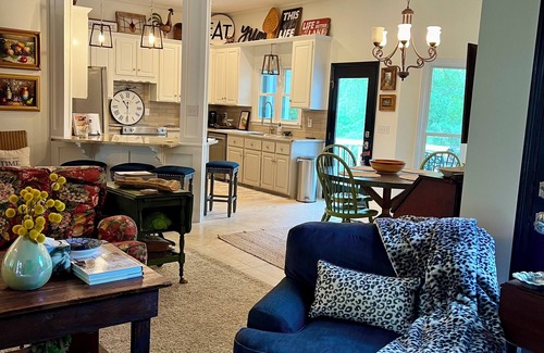 Lake Oconee Cabaña | Gated Cozy 3BdRm Cottage