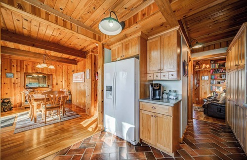 Tate Cabina | Gated Golf & Lake community - North GA Mountains!