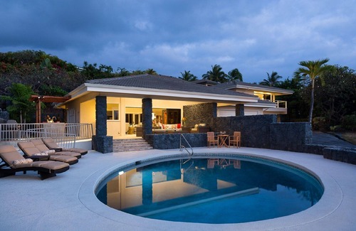 Kahaluu-Keauhou Casa | Gated Keauhou Estates 5 dormitorios con vistas al mar y la piscina!