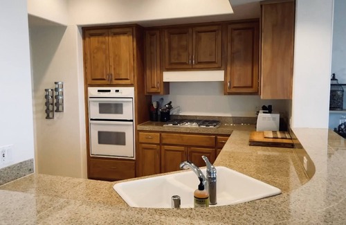 Fountain Hills Condominio | 1 minuto a pie del restaurante Flourish en el resort, a 10 minutos de Mayo, a 5 minutos de la ciudad