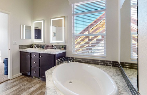 Pinon Hills Casa | Gated Mtn-View Home with Private Six-Person Hot Tub & Sauna - Dog-Friendly