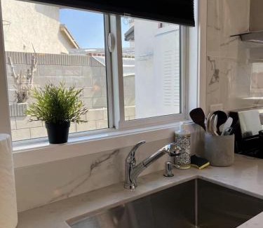 Baldwin Park Apartamento | Gated & remodeled 2b2b house 3373