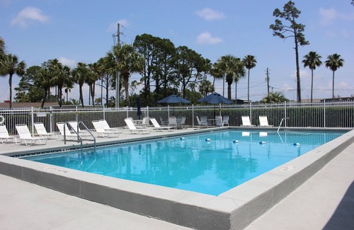 Upper Grand Lagoon Cabaña | Gated resort offering relaxed, quite atmosphere. Minutes to beaches, restaurants