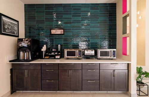 Ocean City Hotel | Gateway Hotel & Suites Ocean City, Ascend Hotel Collection