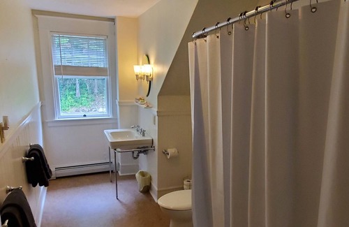 Lyndon Center Casa | Gateway House - New to the market rental in the heart of the NEK