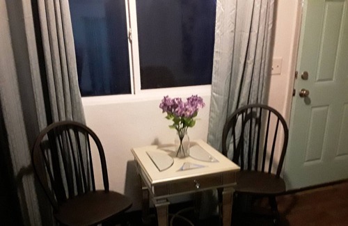 Sandy Apartamento | Gateway to Mt Hood in Downtown Sandy Apt 1