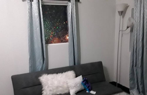 Sandy Apartamento | Gateway to Mt Hood in Downtown Sandy Apt 1