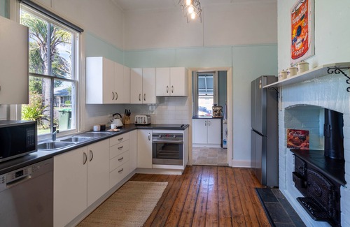 Cessnock Cabaña | Gateway to the Vineyards *Jacuzzi* Federation Entertainer home