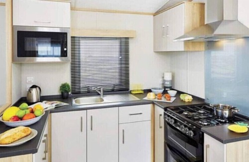 Knaresborough Casa | Gateway to the Yorkshire Dales a Luxurious 2 bedroom Motorhome sleeps 4