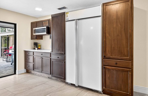 Seffner Community Alliance Casa | “Gather & Splash” – 3BR Pool Home w/Hot Tub