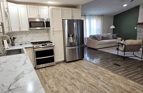 Westfield Casa | Gather together in Westfield - 8 people