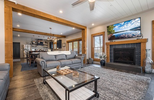 Oakland Casa | Gathering Place: Lakefront w. boat slip | Dog friendly | Hot tub | Fire pit