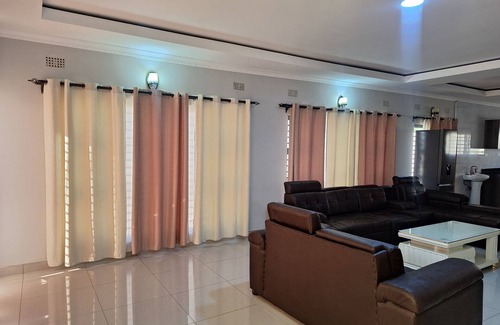 Lusaka Apartamento | GATOMA EXECUTIVE LODGE
