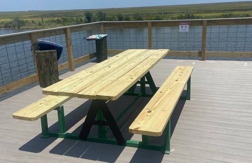 Chauvin Casa | Gator Den - Camp on the water with an amazing view!
