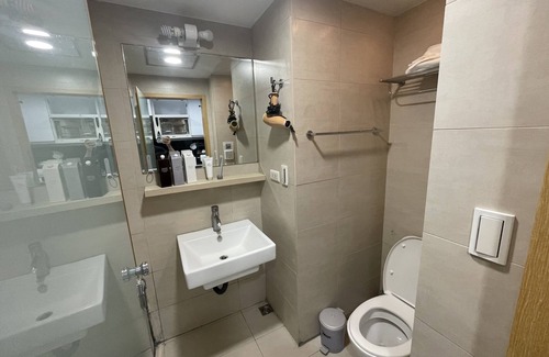 Xinyi Apartamento | Gatsby apt｜Taipei 101｜Hanging garden ｜night market｜MRT｜Gym with Pool