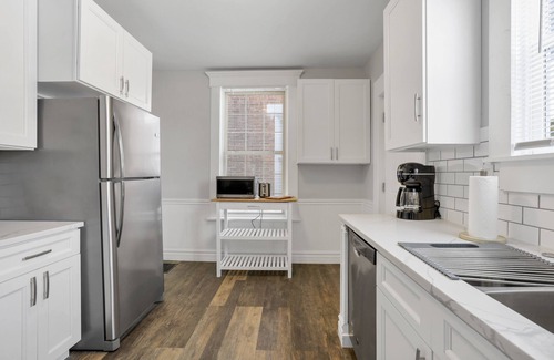 Livingston Park Casa | Gatsby vibes house in Old Oaks, close to everything