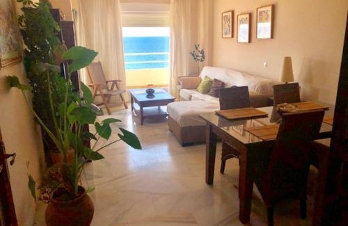 Cádiz Apartamento | GATU PREMIUM Villa Isabel TERRAZA,PARKING,1ºLINEA PLAYA,WIFI,VISTA AL MAR