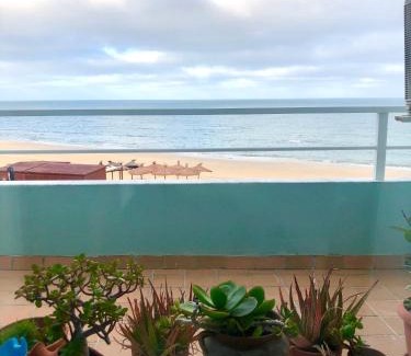 Cádiz Apartamento | GATU PREMIUM Villa Isabel TERRAZA,PARKING,1ºLINEA PLAYA,WIFI,VISTA AL MAR