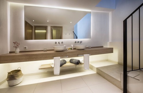 Santa Gertrudis Hotel | Gatzara Suites Santa Gertrudis