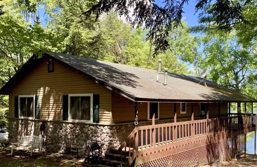 Frederic Casa | Quiet Family Friendly Lakefront Home South of Gaylord Near Snowmobile Trails