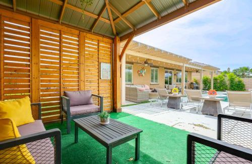Terra Lago Casa | Gazebo and Putting Green Serene Indio Getaway