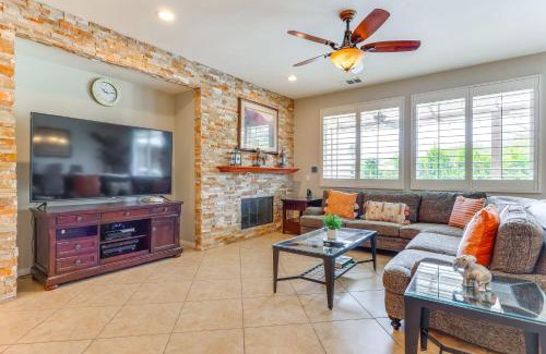 Terra Lago Casa | Gazebo and Putting Green Serene Indio Getaway