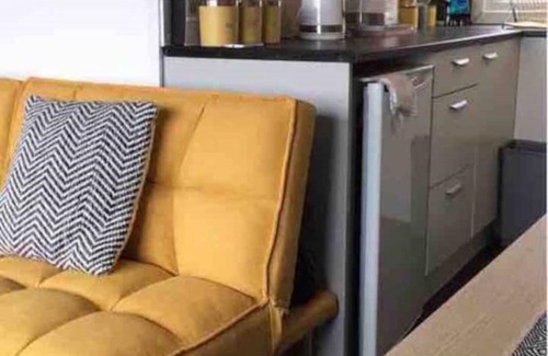 Bucks Cross Chalet De Esquí | Buttercup Burrow, Modern Seaside Chalet