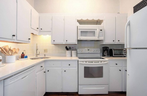 Great Barrington Casa | GB, Original Crown Molding, Riverfront, Book Now!