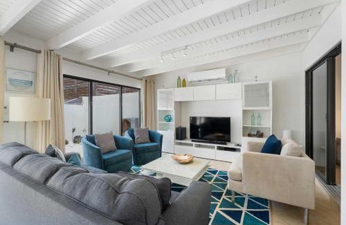 Gold Coast Casa | GC125B - Malmok Beach - 2BR condo perfect for families