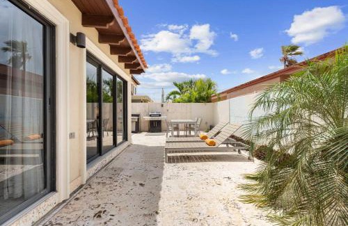 Gold Coast Casa | GC125B - Malmok Beach - 2BR condo perfect for families