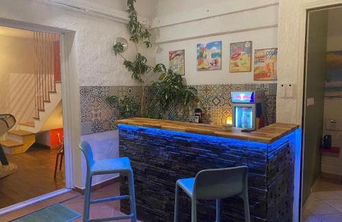 Le Centre Villa | Gde villa luxe piscine, ping p,jacuzzi, baby foot, 5 chambres clim 11 pers