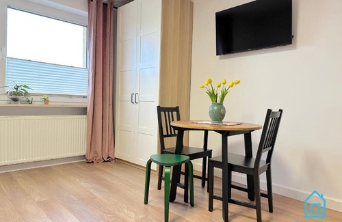 Borkowo Lostowickie Apartamento | Gdynia Apartment- Tranquil Retreat, 15 Minutes to the Sea & Gdańsk City Center