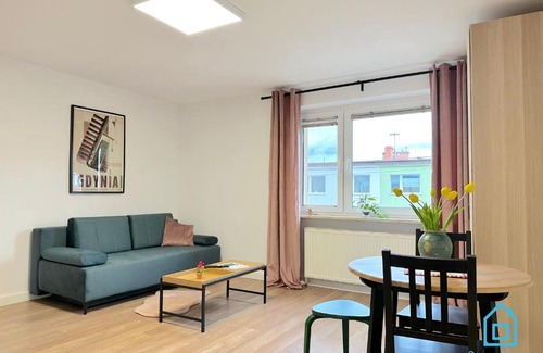 Borkowo Lostowickie Apartamento | Gdynia Apartment- Tranquil Retreat, 15 Minutes to the Sea & Gdańsk City Center