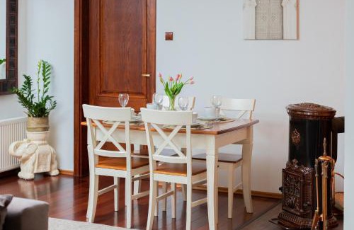 Kamienna Gora Apartamento | Gdynia Centrum Wyjątkowy Apartament przy Promenadzie z Balkonem by Noclegi Renters