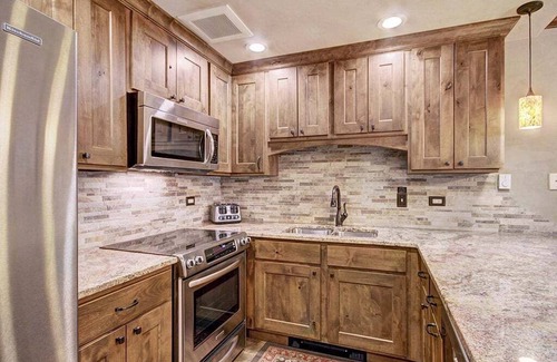 Peak 9 Condominio | Ge At Breckenridge Chateaux 1023 2 Bedroom Condo by RedAwning