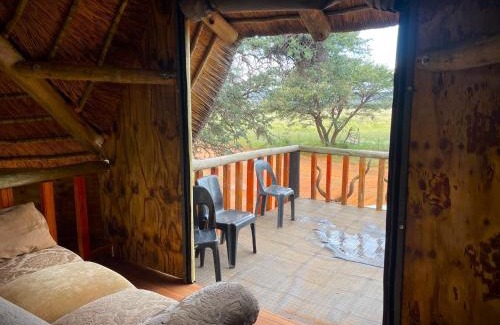 Joe Morolong Hotel | Gecko Accommodation