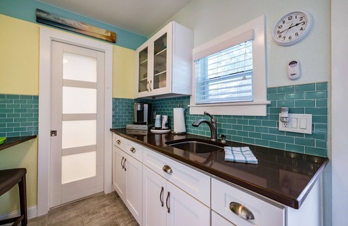 Gulfport Apartamento | DISTRITO DE ARTE GECKO COVE - AMIGABLE CON LAS MASCOTAS