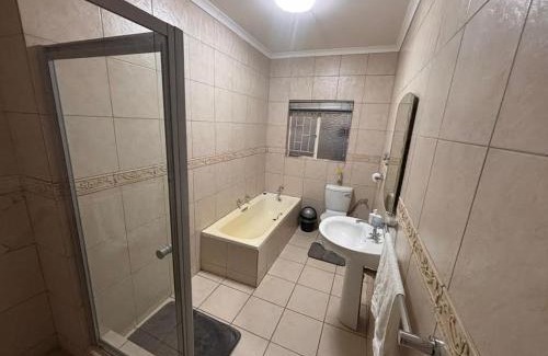 Kareeberg Casa | Geelhout Guesthouse