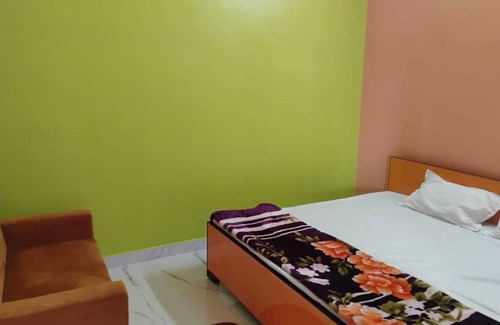 Faizabad Casa | Geeta Teerth Guest House