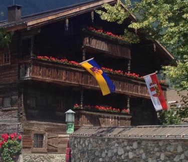 Stuhlfelden Apartamento | Geigerhaus 500 Jahre - Appt C