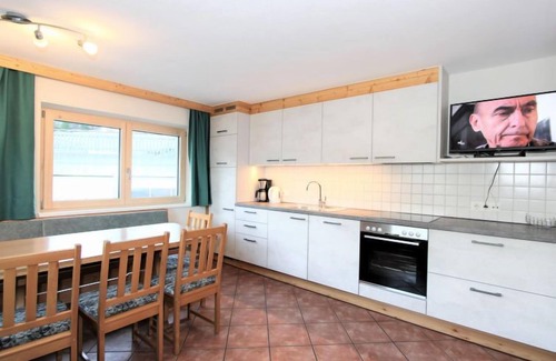 Emberg Apartamento | Geisler by Interhome