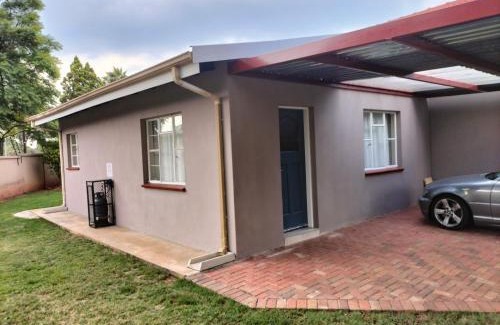 Greater Johannesburg Metropolitan Area Casa | GELET GUESTHOUSE