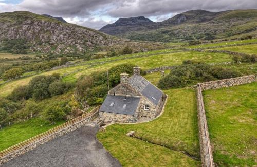 Llanbedr Casa | Gellibant Cottage