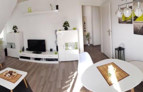 Untergruppenbach Apartamento | Gemütlich mit Blick auf die Burg.Autobahnanbindung